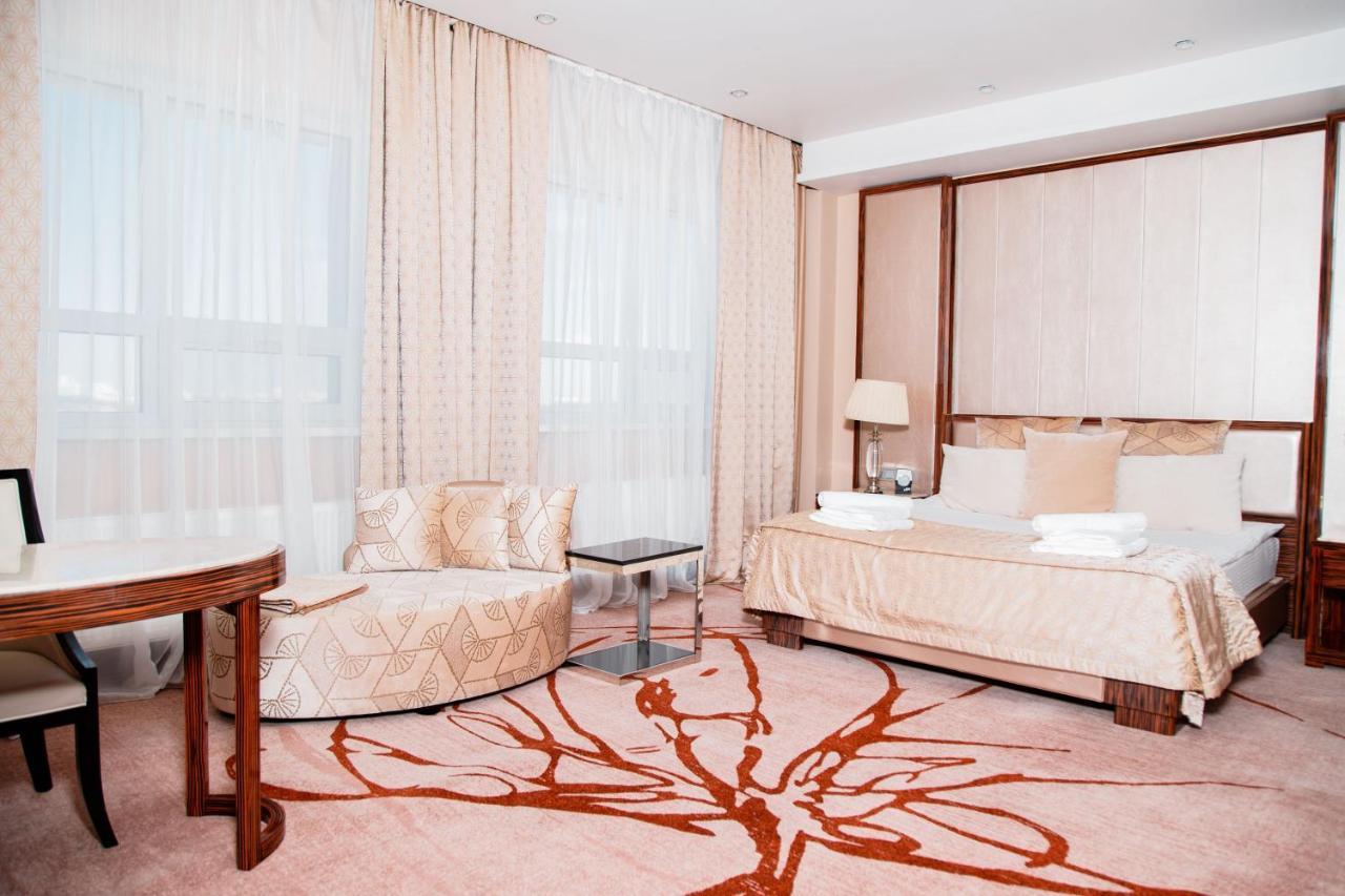 Boutique Hotel Health Club&Spa Grand Prix Akmola Esterno foto
