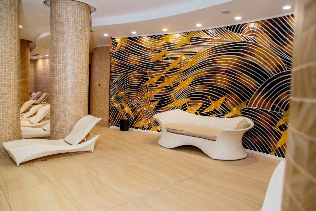 Boutique Hotel Health Club&Spa Grand Prix Akmola Esterno foto