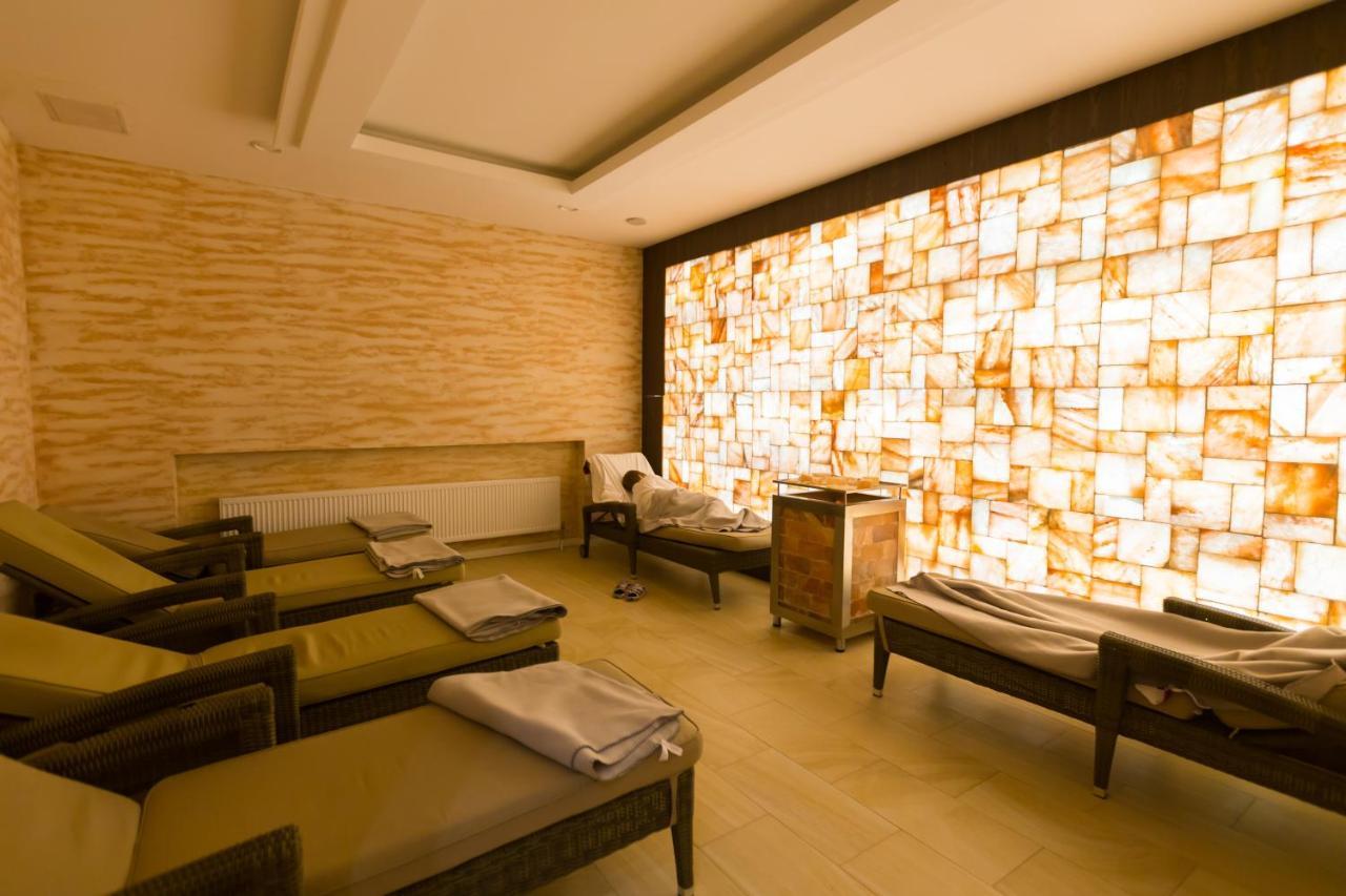 Boutique Hotel Health Club&Spa Grand Prix Akmola Esterno foto