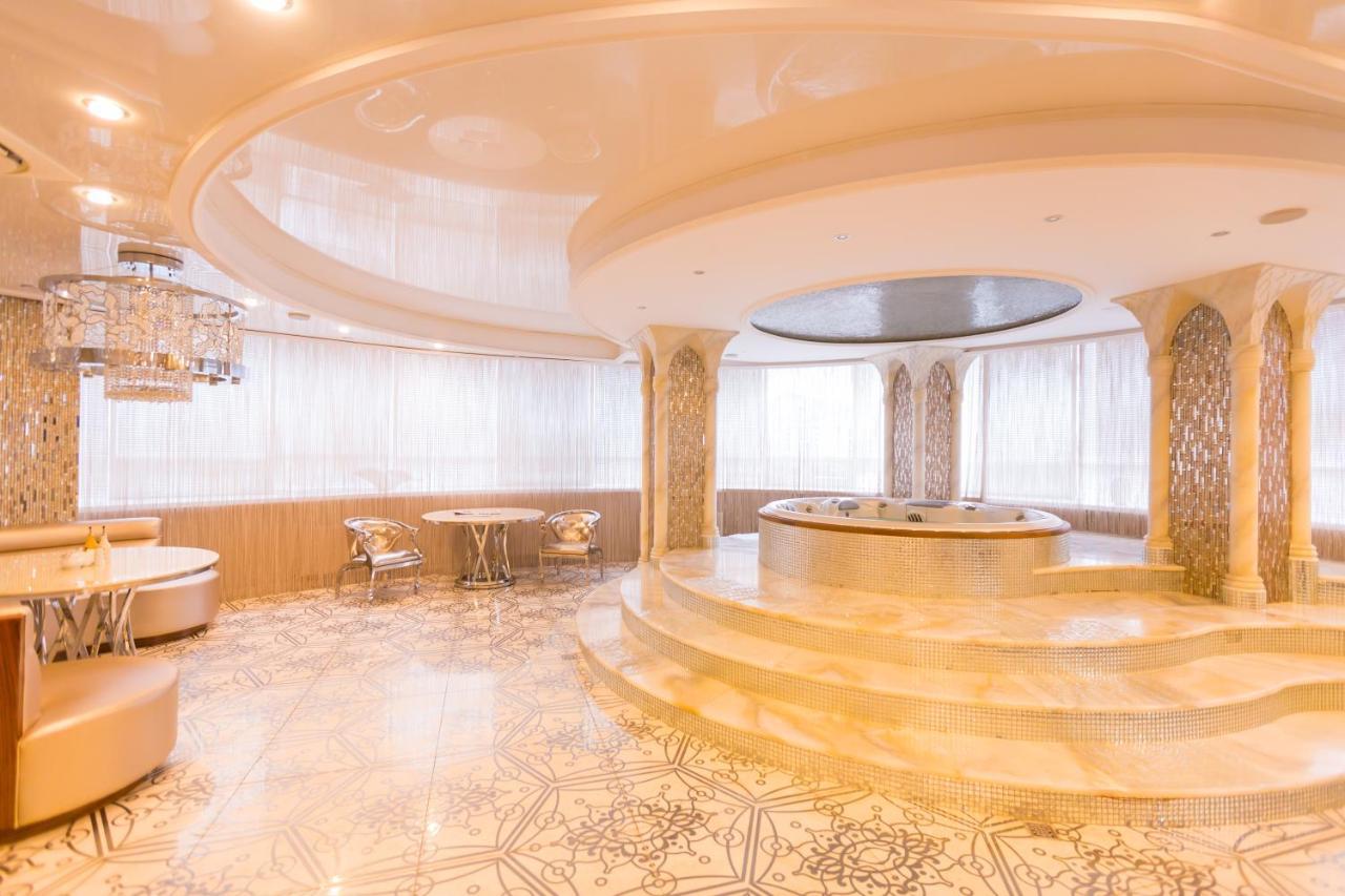 Boutique Hotel Health Club&Spa Grand Prix Akmola Esterno foto